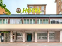 B&B Hotel Como City Center - parkir