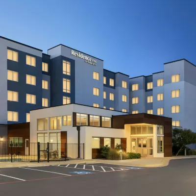 Residence Inn San Marcos Hoteles cerca de Centro comercial Tanger Outlets de San Marcos