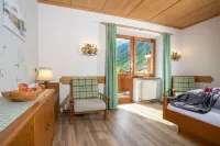 Alpenhotel Tyrol - 4-Star