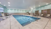 Holiday Inn Express & Suites MONCTON by IHG - piscine