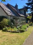 Riverfront Beach House Rental - Wifi