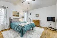 Between Austin & San Marcos! Family Home - Homestays