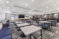 鹽湖城機場貝斯特韋斯特優質套房酒店 - 早餐