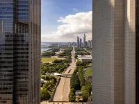 Fairmont Chicago - Millennium Park - Romantic