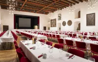 elaya hotel noerdlingen, Trademark by Wyndham - Bares