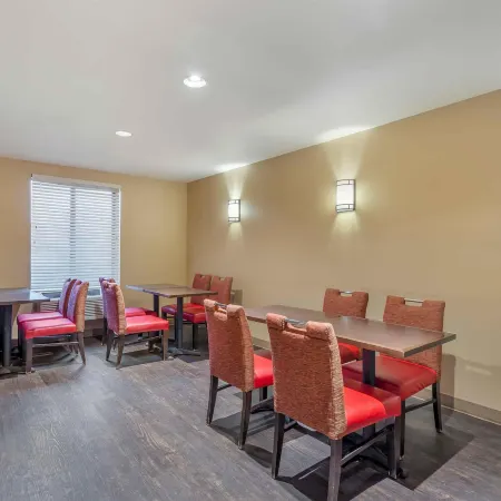 Extended Stay America Suites - Chicago - Lombard - Yorktown Center
