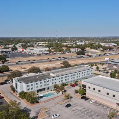 Wingate by Wyndham Round Rock Hotel & Conference Center Hotels near Chisholm Valley Park