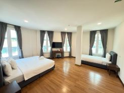 K Star Hotel