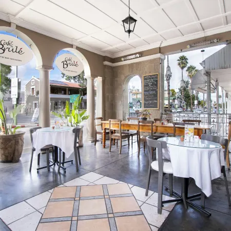 Queens Hotel by Bon Hotels