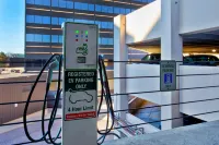 The Westin Southfield Detroit - parking