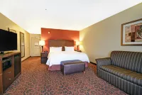 Hampton Inn Beloit - parking