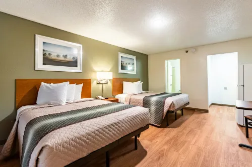 HomeTowne Studios by Red Roof Atlanta - Norcross Downtown - Wifi