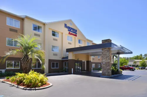 Fairfield Inn & Suites Jacksonville Orange Park - parking