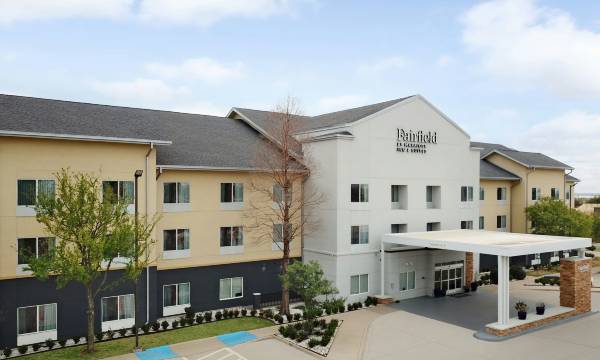 Fairfield Inn & Suites Denton