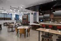 Hilton Garden Inn Madison Downtown - bar