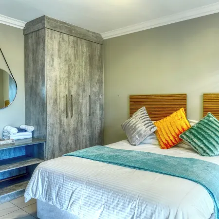 100 on Kayburne Guesthouse
