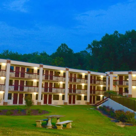 Red Roof Inn & Suites Commerce - Athens