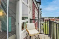 Rooftop Deck, Great Views! Modern Condo Near Dtwn - Apartments