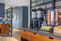 Radisson Hotel Detroit Metro Airport - breakfast