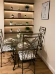 House Sleeps 9 - Free Parking X2, Fast Internet - 2-Star