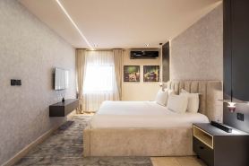 George Residence Sda Court, Banana Island, Ikoyi