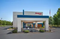 Hampton Inn Wooster - parking
