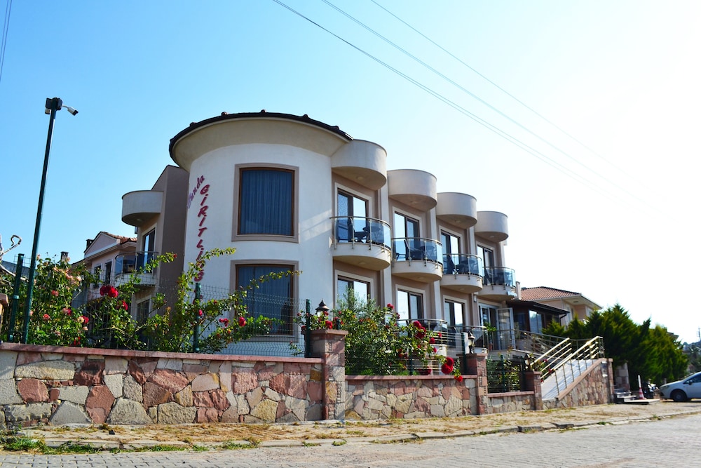 Cunda Giritlioğlu Otel