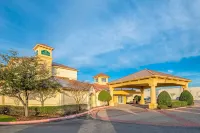 La Quinta Inn & Suites by Wyndham Sherman Hotel di Sherman-Denison