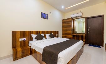 Hotel Ravi Residency
