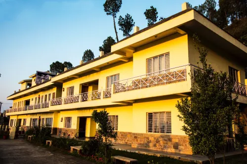 Mumukshu Resort Hotels in Rawadi