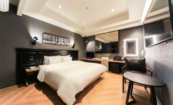 Ulsan Samsan Soho 102 - Housity