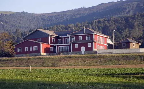 Hotel Rural Suquin Hotels in Busto