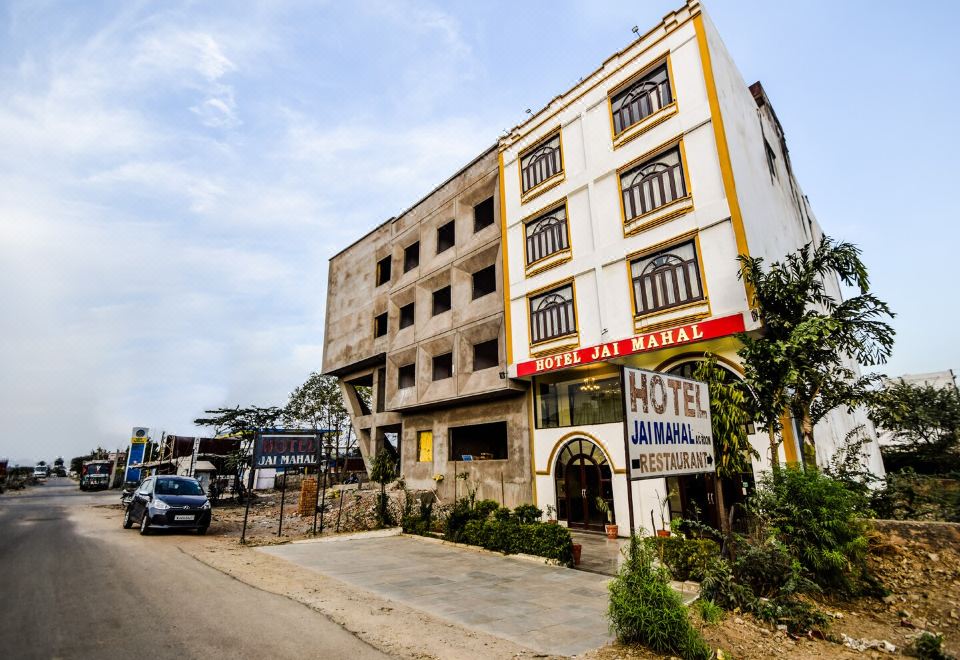 Hotel Jai Mahal - Housity
