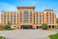 Sheraton Tarrytown Hotel Hotels near Bridge Plaza