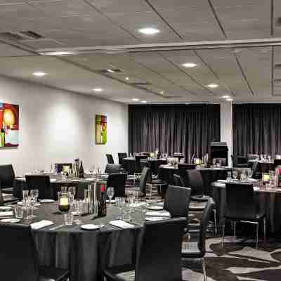 Adelaide Rockford Dining/Meeting Rooms
