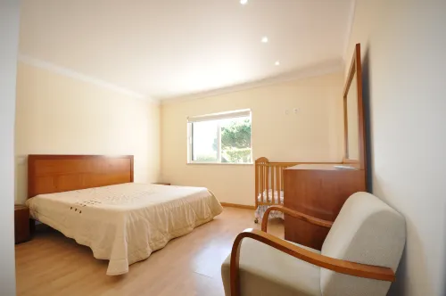 Walking Distance to Amenities, Private Pool, Free Air Conditioning and Wifi