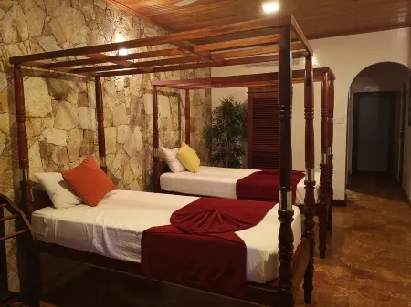 Tropical Beach House, Hikkaduwa