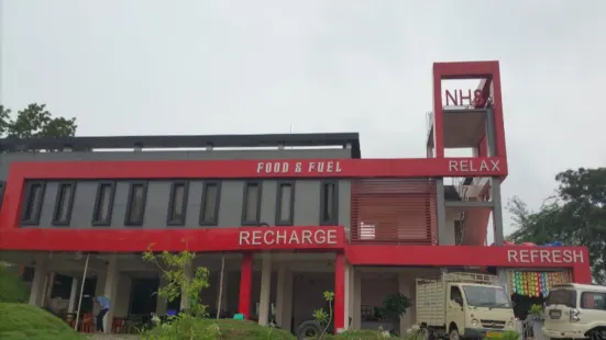 NH8 Hotel & Restaurant