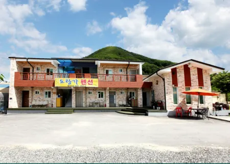 Hwacheon Doranga Pension Отели в г. Хвачхон
