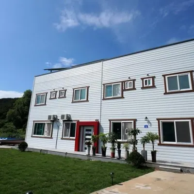 Muju Deokyusan Swimming Pool Pension Hotels near Deogyusan National Park