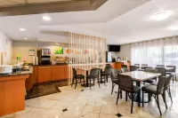 Quality Inn & Suites 5585 Ambler Drive Mississauga Ontario Hotels in Mississauga