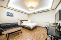 Okpo Business Hotel