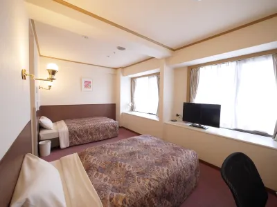 U-Community Hotel Hotels near Takayasuyama Station