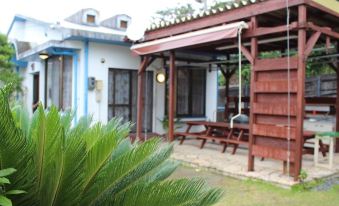 Okinawa Guest House Terrace House