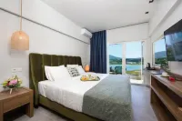 The Royal Hotel Hotel di Perama