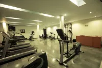 Moksha Himalaya Spa Resort - Kuntosalit