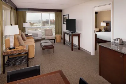 DoubleTree by Hilton Hotel Boston Bayside