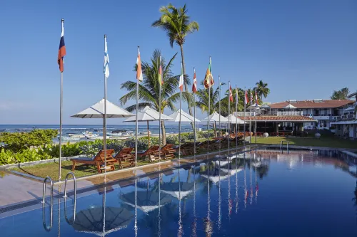 Coral Sands Hotel - ที่มีที่จอดรถ