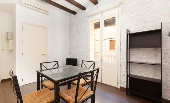 Lovely Flat in Barceloneta Near Sea