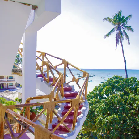 Room V: Beach Front Sea View 2nd Flat 2-4 Guests